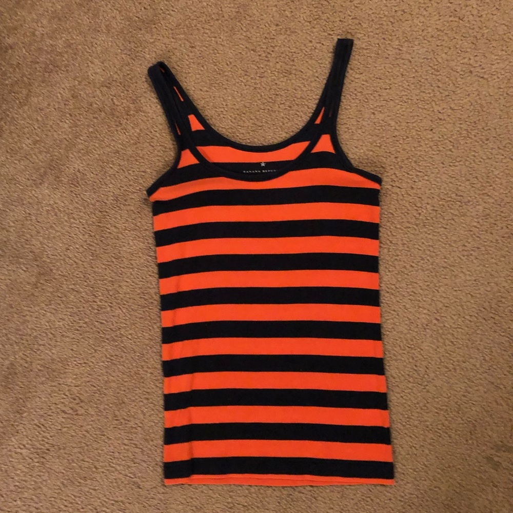 Donated** Banana Republic slim fit stripped tank